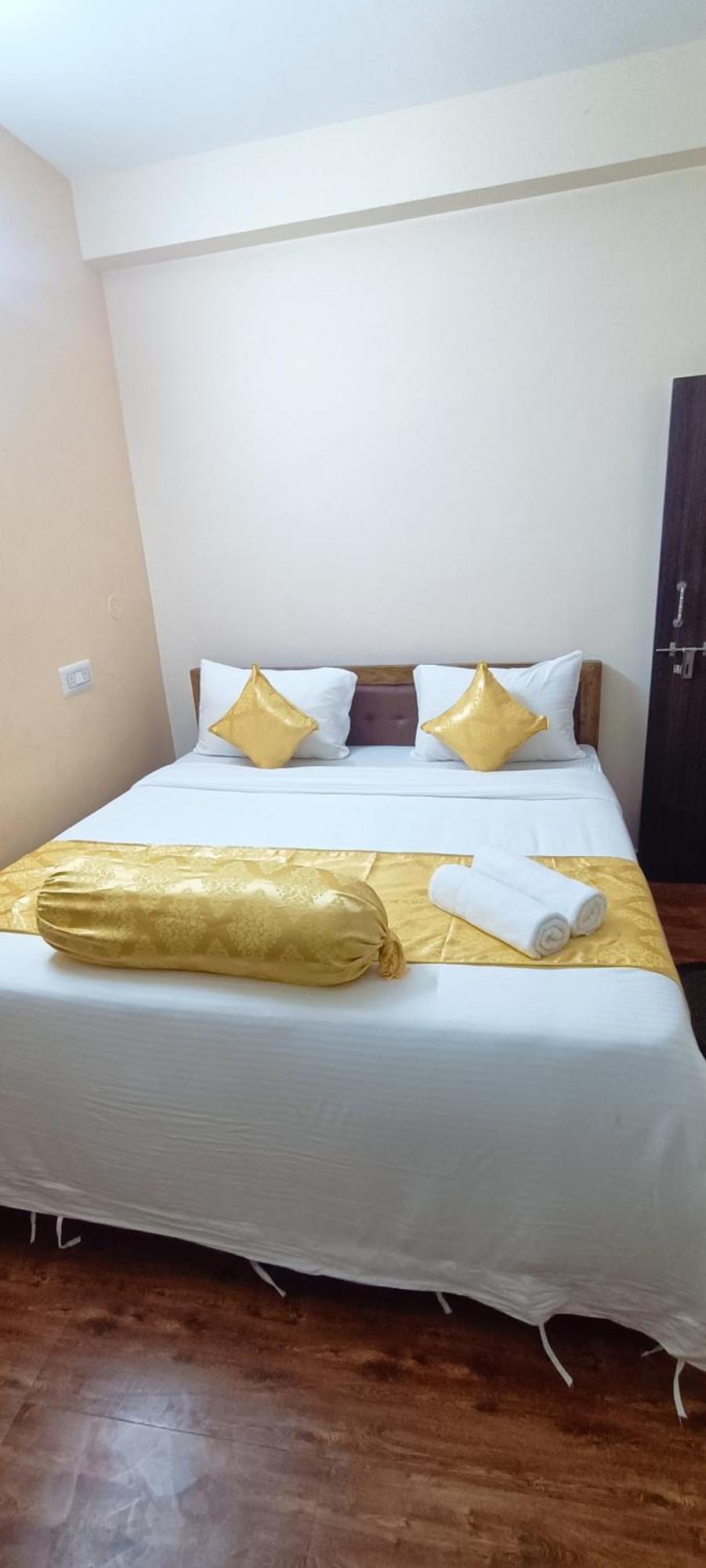 Hotel Vip Prime Puri Luaran gambar