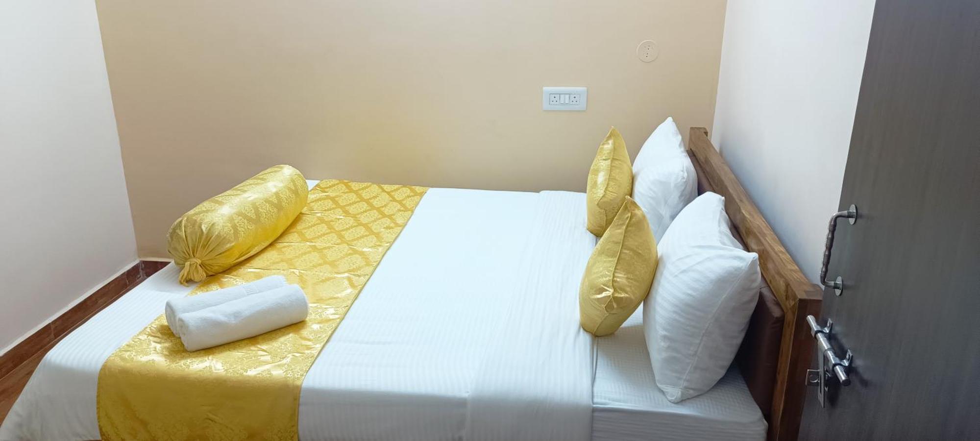 Hotel Vip Prime Puri Luaran gambar
